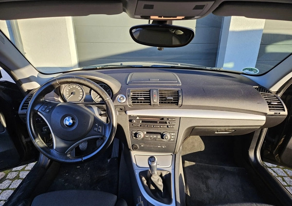 BMW Seria 1 cena 18900 przebieg: 215000, rok produkcji 2007 z Karpacz małe 121